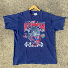 Load image into Gallery viewer, New England Patriots Super Bowl Tee - XL
