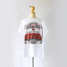 Load image into Gallery viewer, Tampa Bay Buccaneers NFL Tee - L
