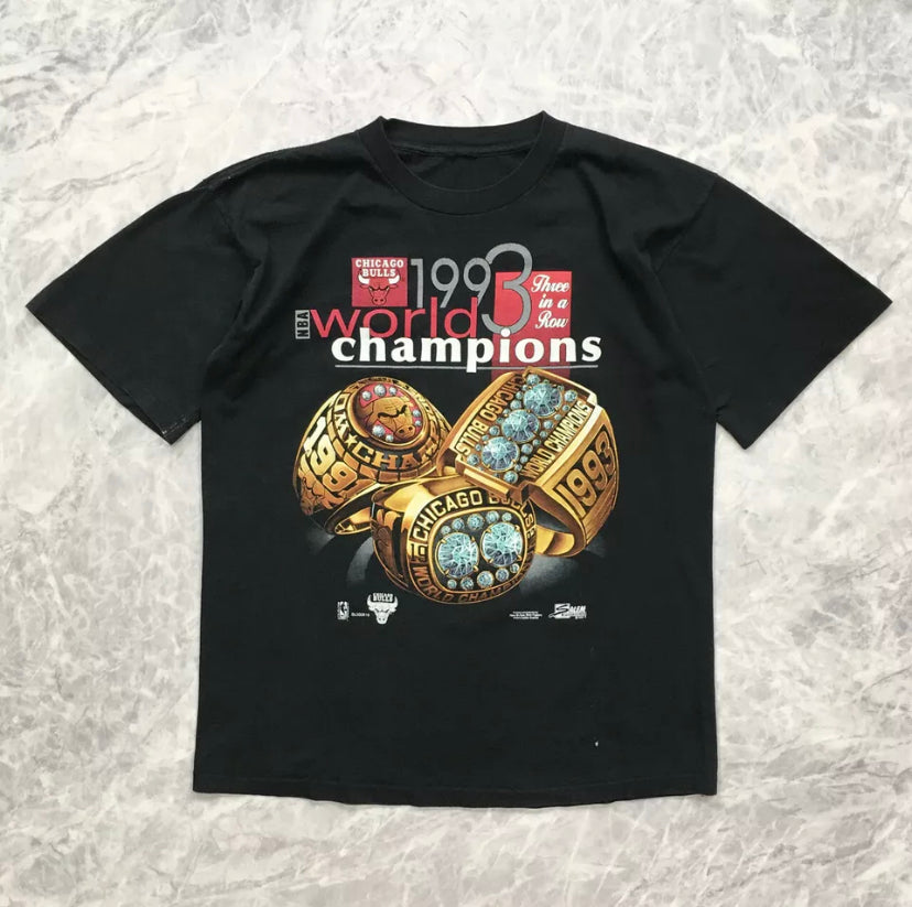 Chicago Bulls 93’ Champs Ring Tee - Medium