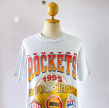 Load image into Gallery viewer, Houston Rockets 95’ World Champs Tee - L

