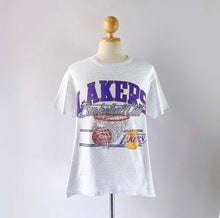 Load image into Gallery viewer, Los Angeles Lakers Tee - M
