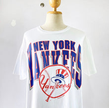 Load image into Gallery viewer, New York Yankees MLB Tee - L
