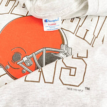 Load image into Gallery viewer, Cleveland Browns Helmet Tee - XL
