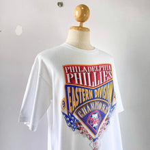 Load image into Gallery viewer, Philadelphia Phillies 93’ Champs Tee - 2XL
