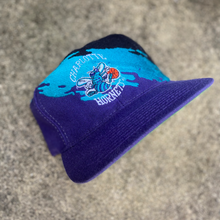 Load image into Gallery viewer, Charlotte Hornets Logo Athletic Splash
