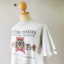 Load image into Gallery viewer, New York Yankees Script Tee - XL

