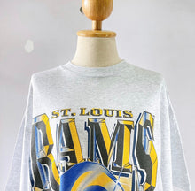 Load image into Gallery viewer, St Louis Rams Cropped Tee - L
