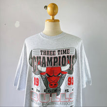 Load image into Gallery viewer, Chicago Bulls Three Peat Tee - 2XL
