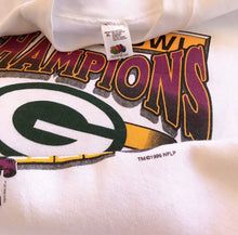 Load image into Gallery viewer, Green Bay Packers Champs Crewneck - L
