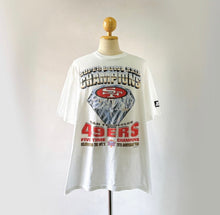 Load image into Gallery viewer, San Francisco 49ers Champs Tee - XL/2XL
